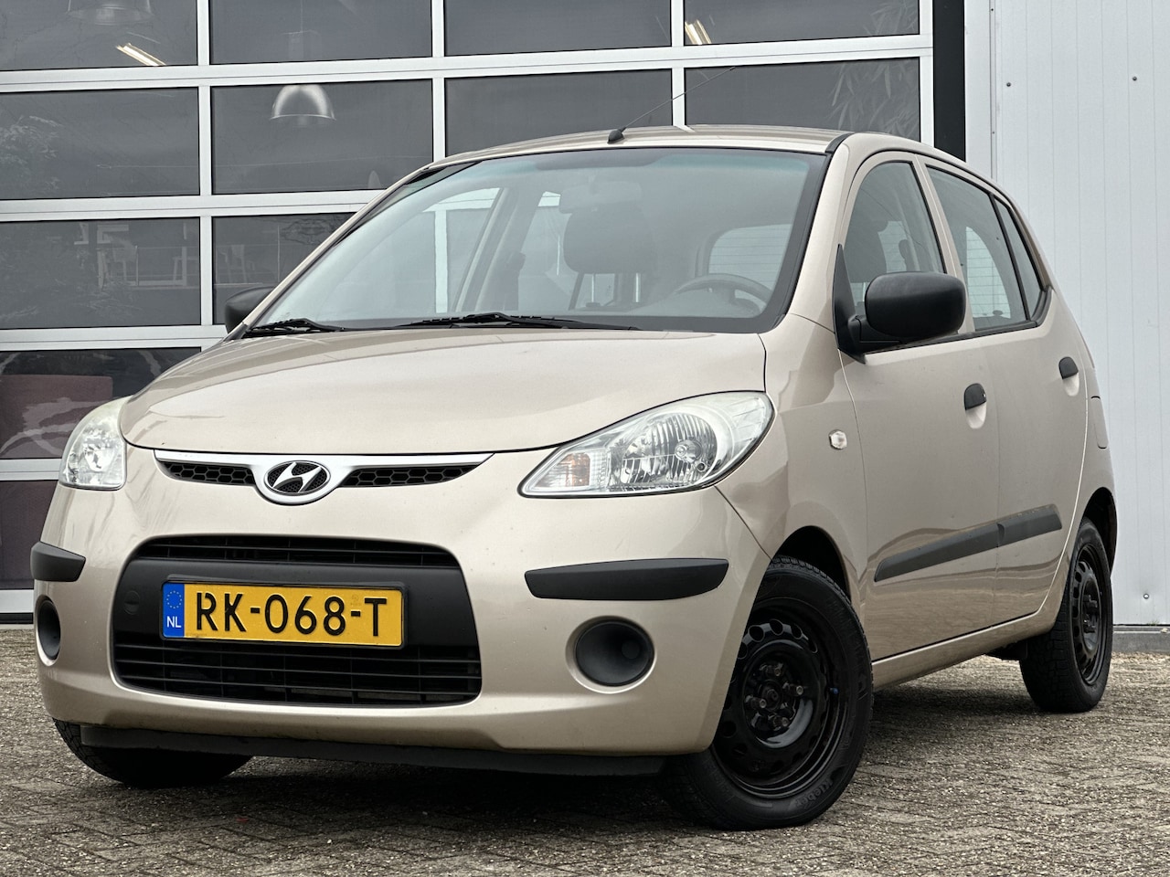 Hyundai i10 - 1.1 Active Cool 70pk | Nwe apk | Airco | Bekerhouders | Elek. ramen | Isofix | Winterbande - AutoWereld.nl