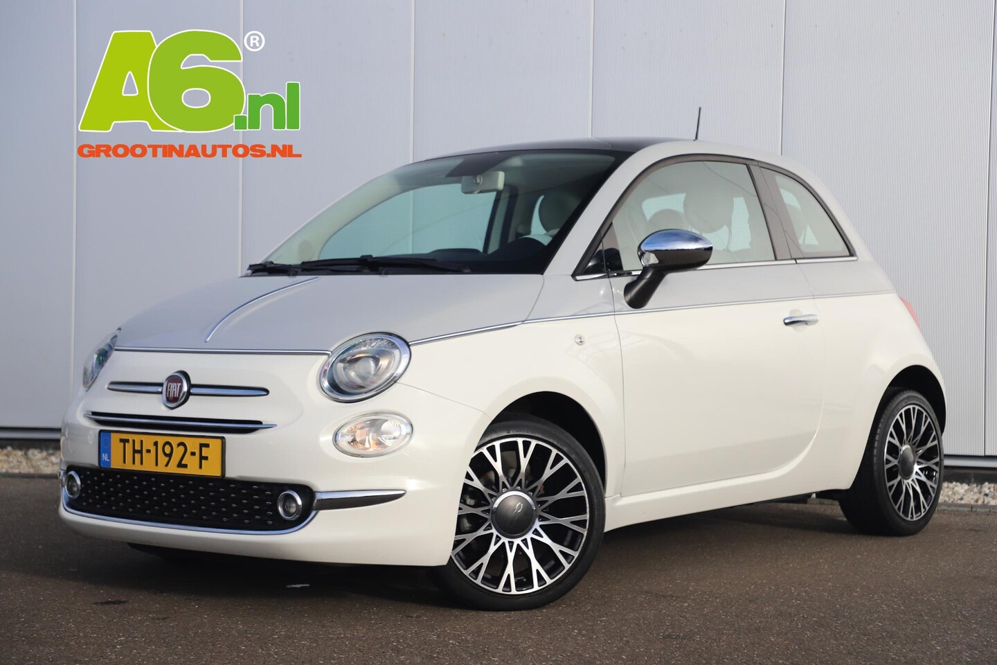 Fiat 500 - 0.9 TwinAir Turbo Collezione 80PK Panoramadak Navigatie 16 inch LMV Bicolore Primavera Air - AutoWereld.nl