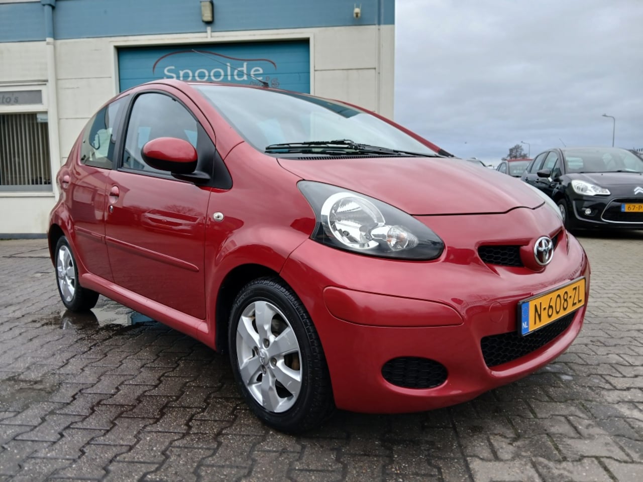 Toyota Aygo - 1.0-12V 103.000Km/Dealer onderhouden/Leer/Airco - AutoWereld.nl