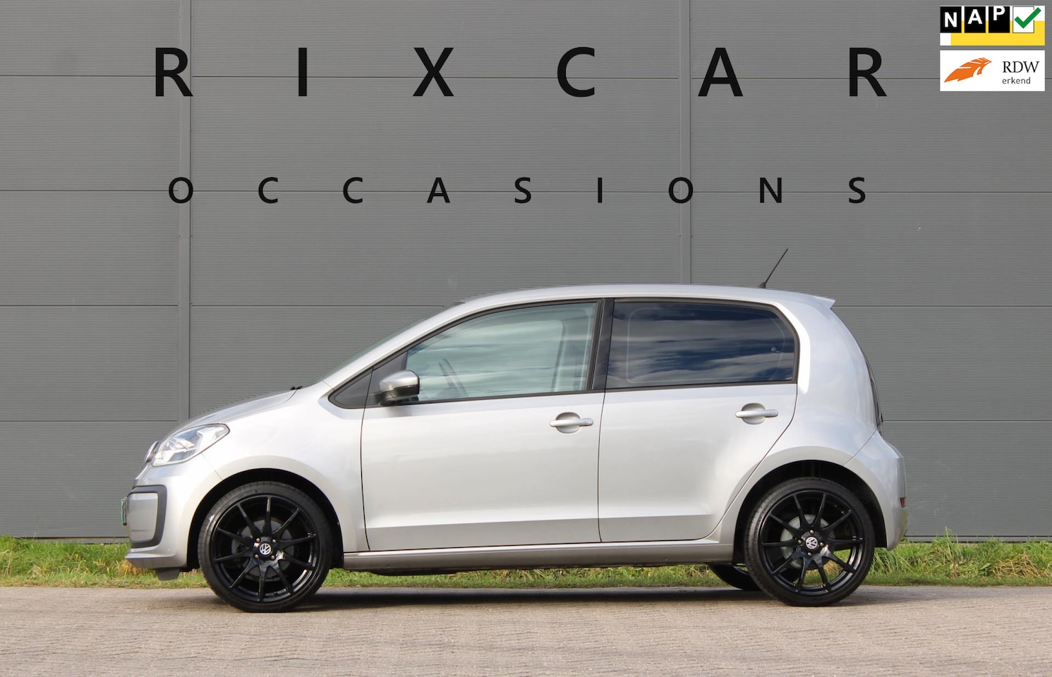 Volkswagen Up! - 1.0 BMT MoveUp! Airco 17Inch GetintGlas !!NIEUWBINNEN!! - AutoWereld.nl