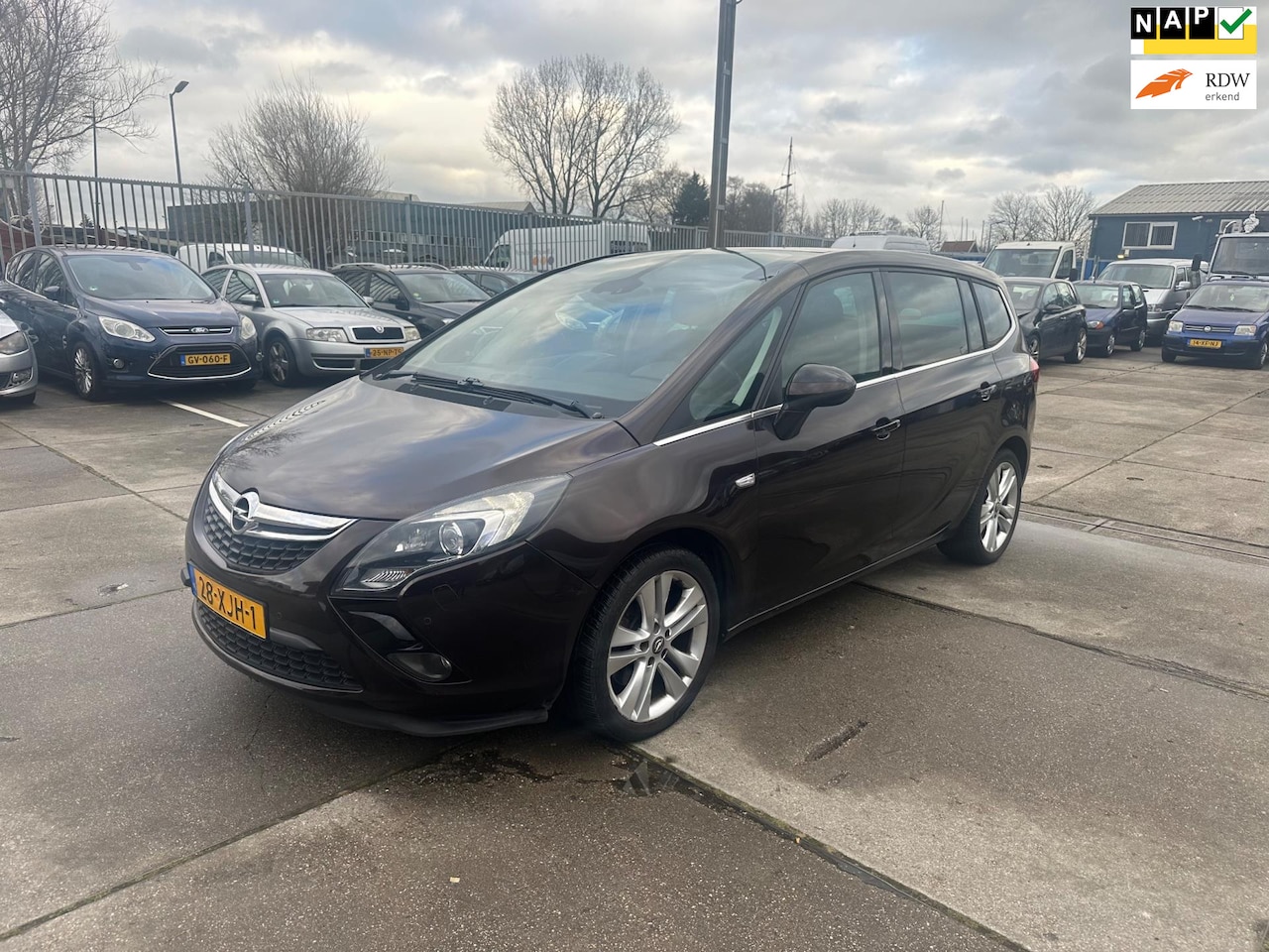 Opel Zafira Tourer - 2.0 CDTI Cosmo 7p. Airco! Panorama! - AutoWereld.nl