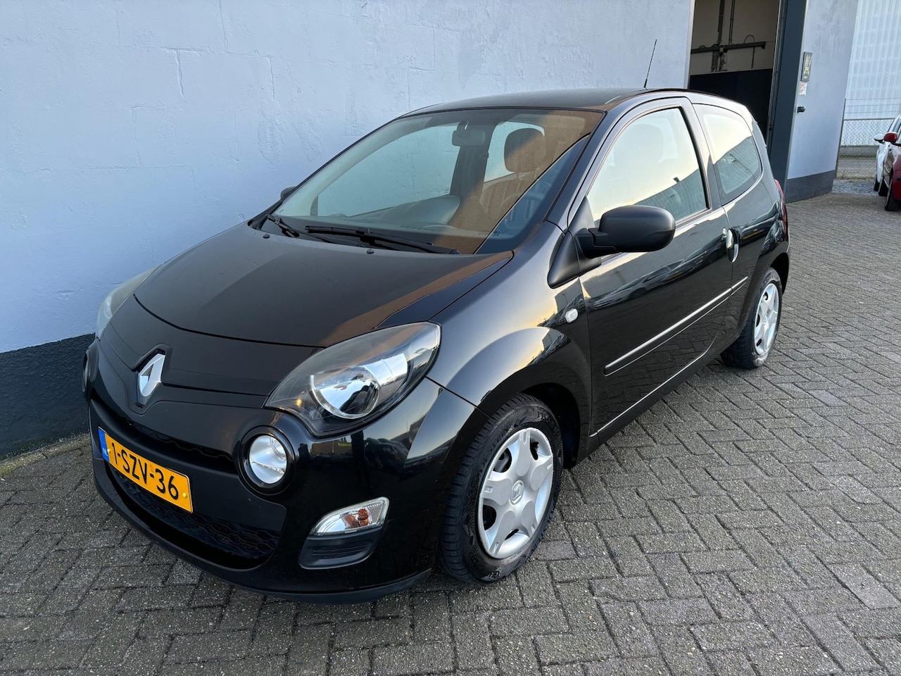 Renault Twingo - 1.2 16V Parisienne - Airco - AutoWereld.nl