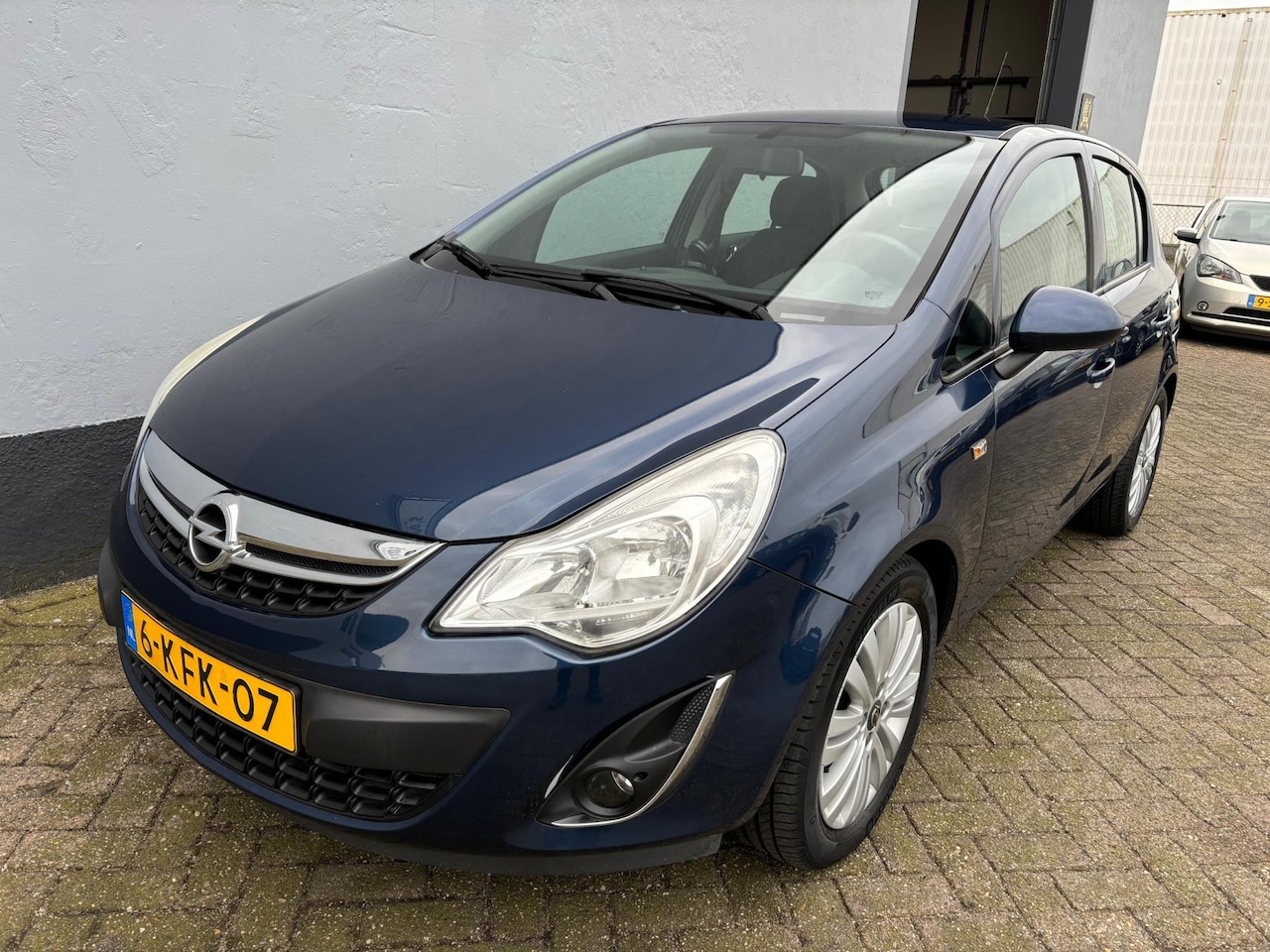 Opel Corsa - 1.4-16V Design Edition 5-Deurs - Airco - LMV - AutoWereld.nl