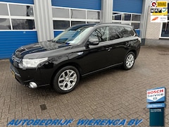 Mitsubishi Outlander - 2.0 PHEV Instyle+trekhaak 1e eigenaar