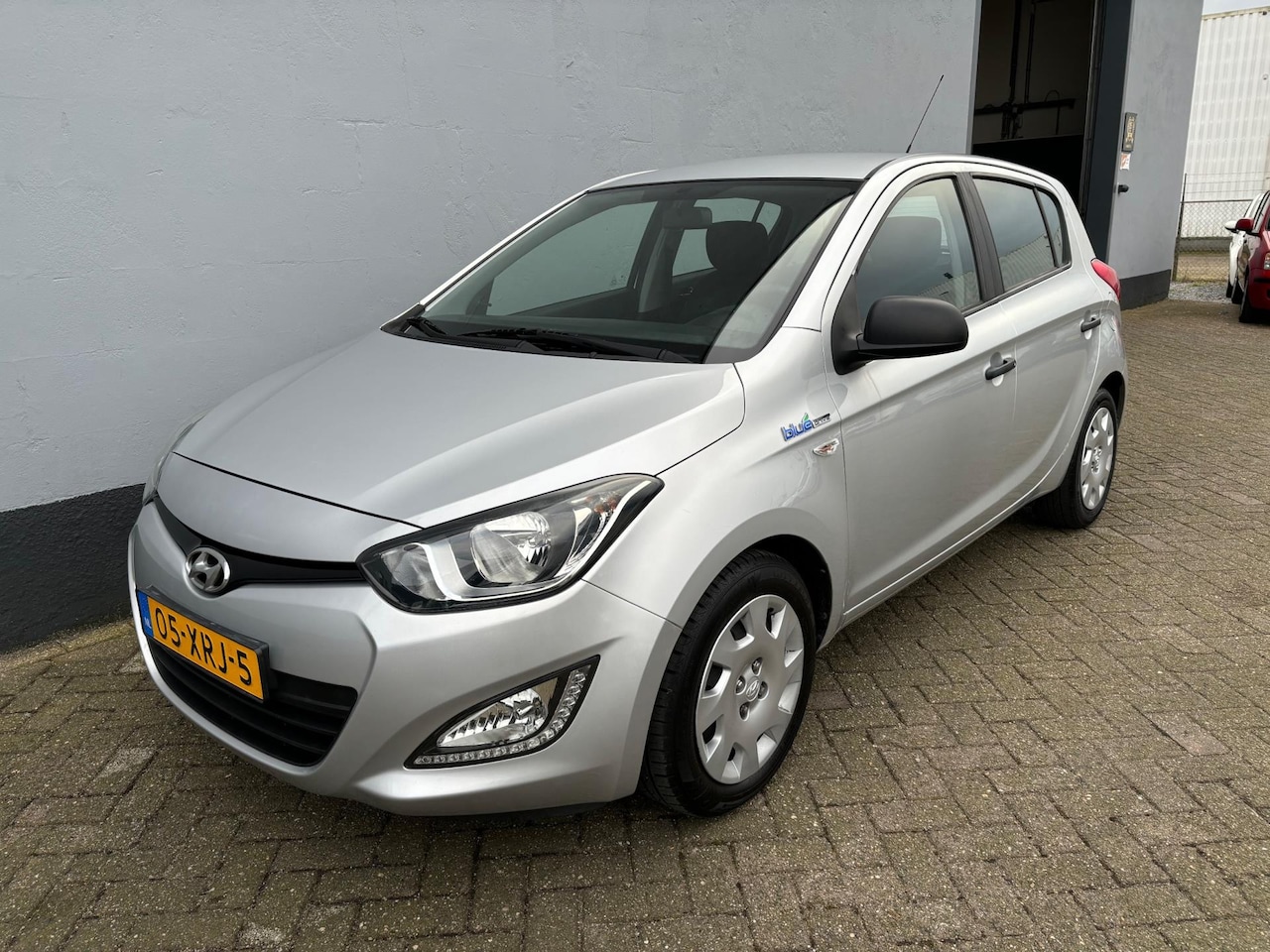 Hyundai i20 - 1.2i Business Edition - Airco - AutoWereld.nl