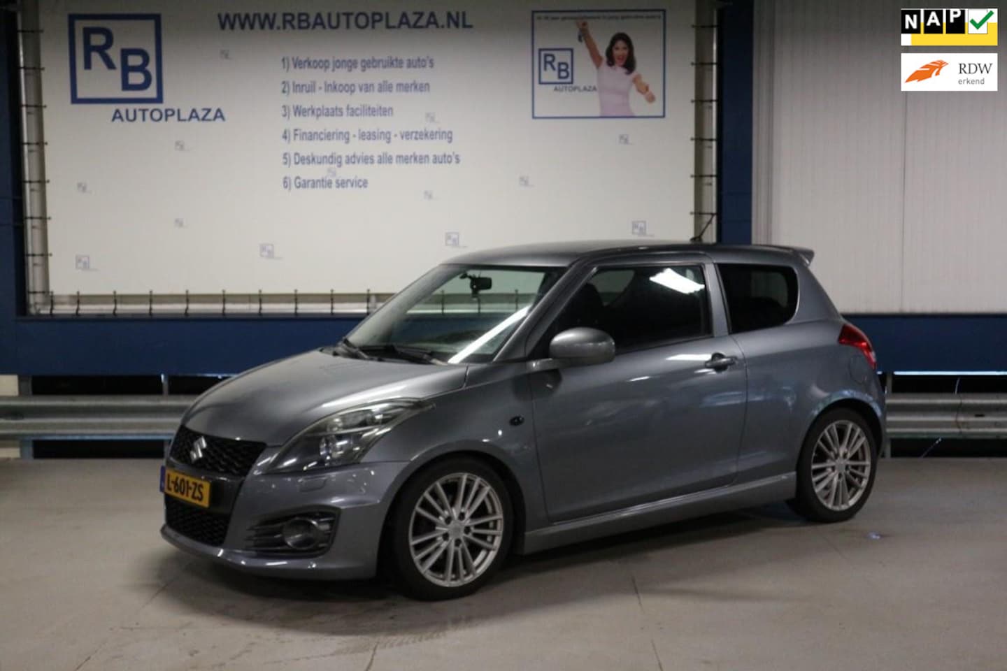 Suzuki Swift - 1.6 Sport / Keyless / Stoelverwarming / Velg / Stoer ! ! ! - AutoWereld.nl