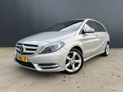 Mercedes-Benz B-klasse - 200 Ambition XENON LED LEER NAVI CRUISE AIRCO TREKHAAK