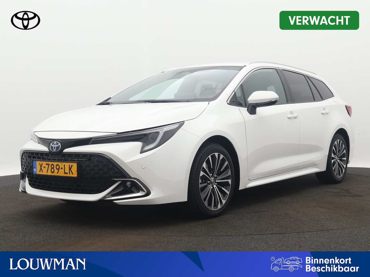 Toyota Corolla Touring Sports - 1.8 Hybrid First Edition | Parkeersensoren | LM velgen | Camera | Stoelverwarming | Draadl - AutoWereld.nl