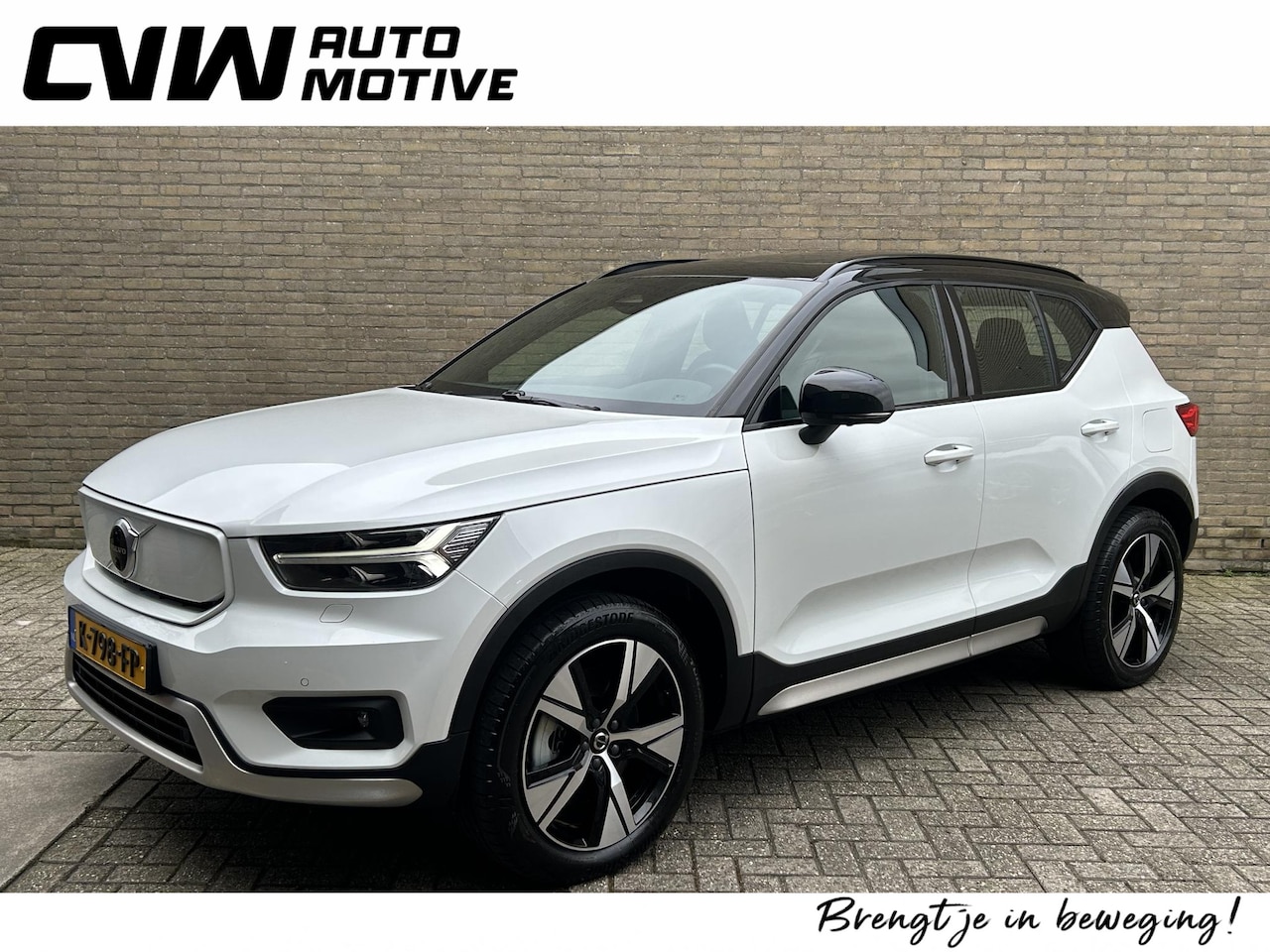 Volvo XC40 - Recharge P8 408pk AWD R-Design | Panoramadak | Navigatie | Full-LED | Adaptieve cruise | L - AutoWereld.nl