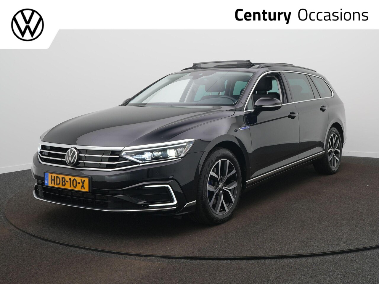 Volkswagen Passat Variant - 1.4 TSI PHEV GTE Business / Panoramadak / Elek. Stoelen / 360 Camera / Digital Dash - AutoWereld.nl