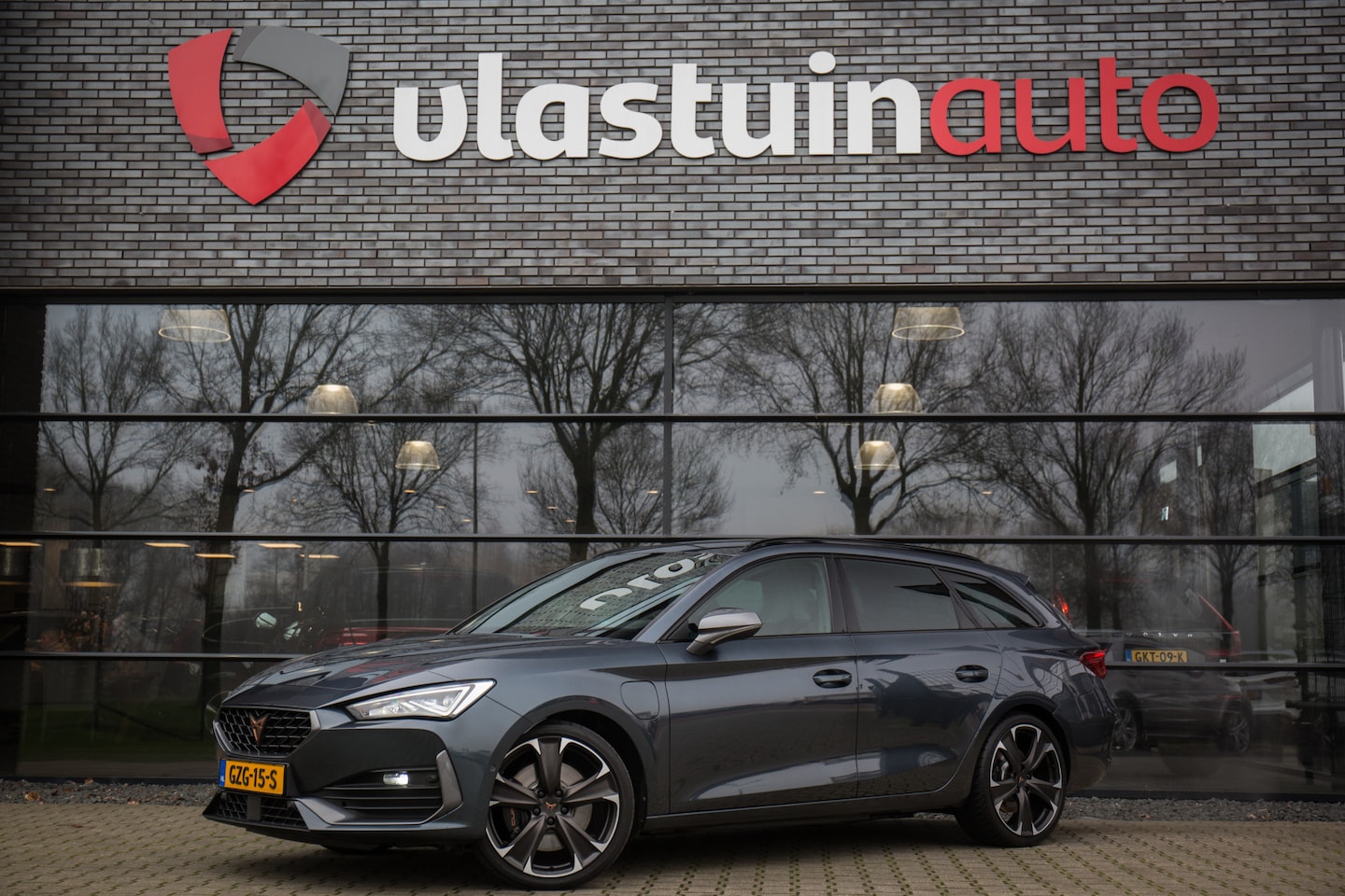 CUPRA Leon Sportstourer - 1.4 e-Hybrid VZ Adrenaline , Adap. cruise, Trekhaak, - AutoWereld.nl