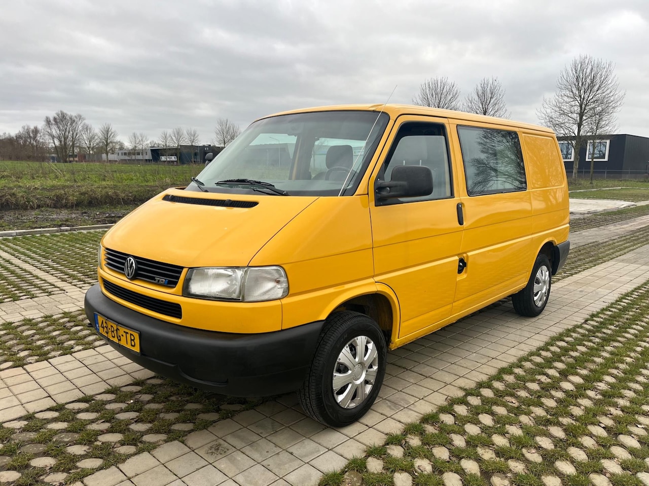 Volkswagen Transporter - 2.5 TDI Dubbel Cabine 292 T800 Base - AutoWereld.nl