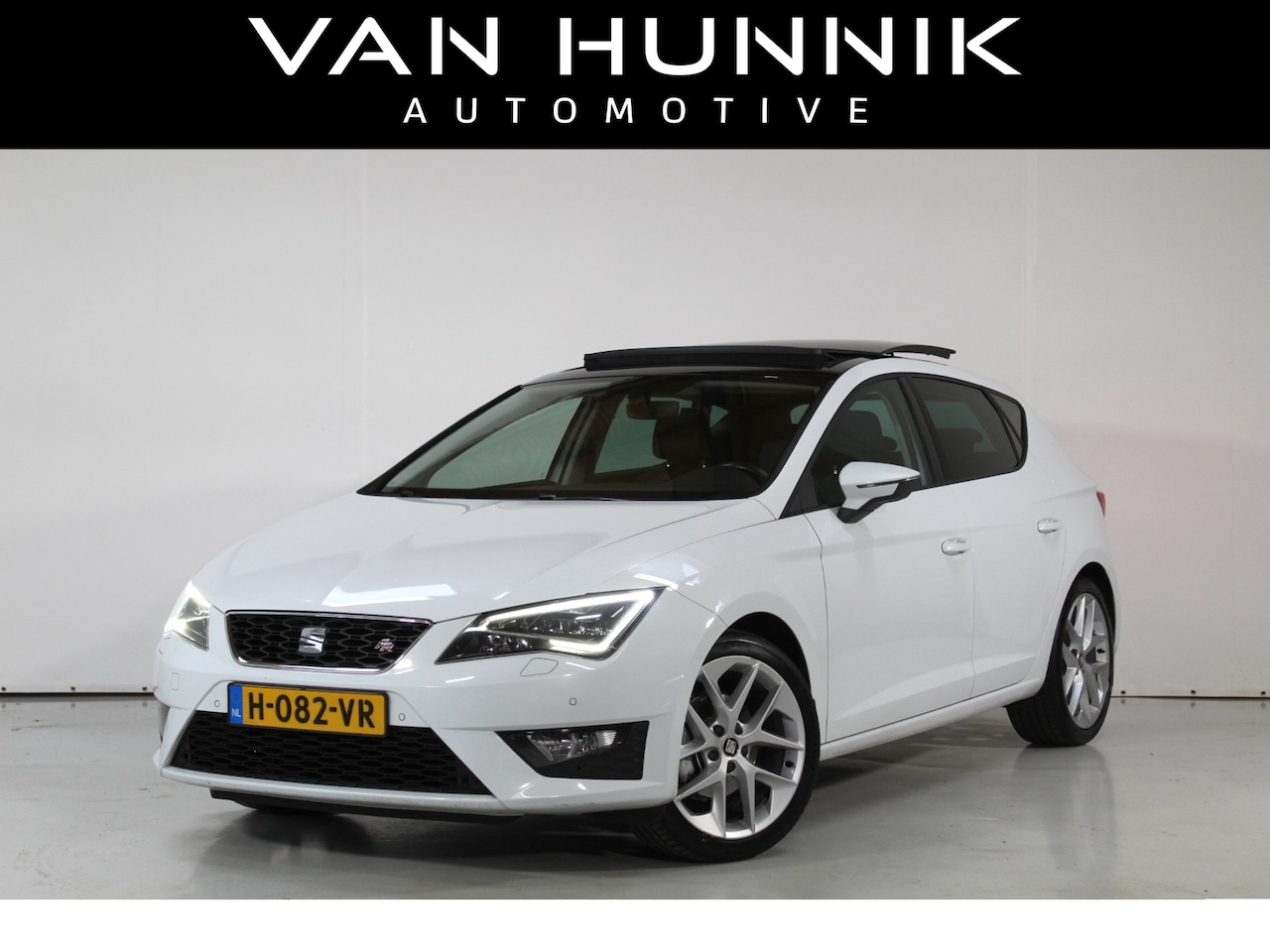 Seat Leon - 1.4 TSI FR Pano | Led | Camera | Stoelverw | Dealer oh - AutoWereld.nl