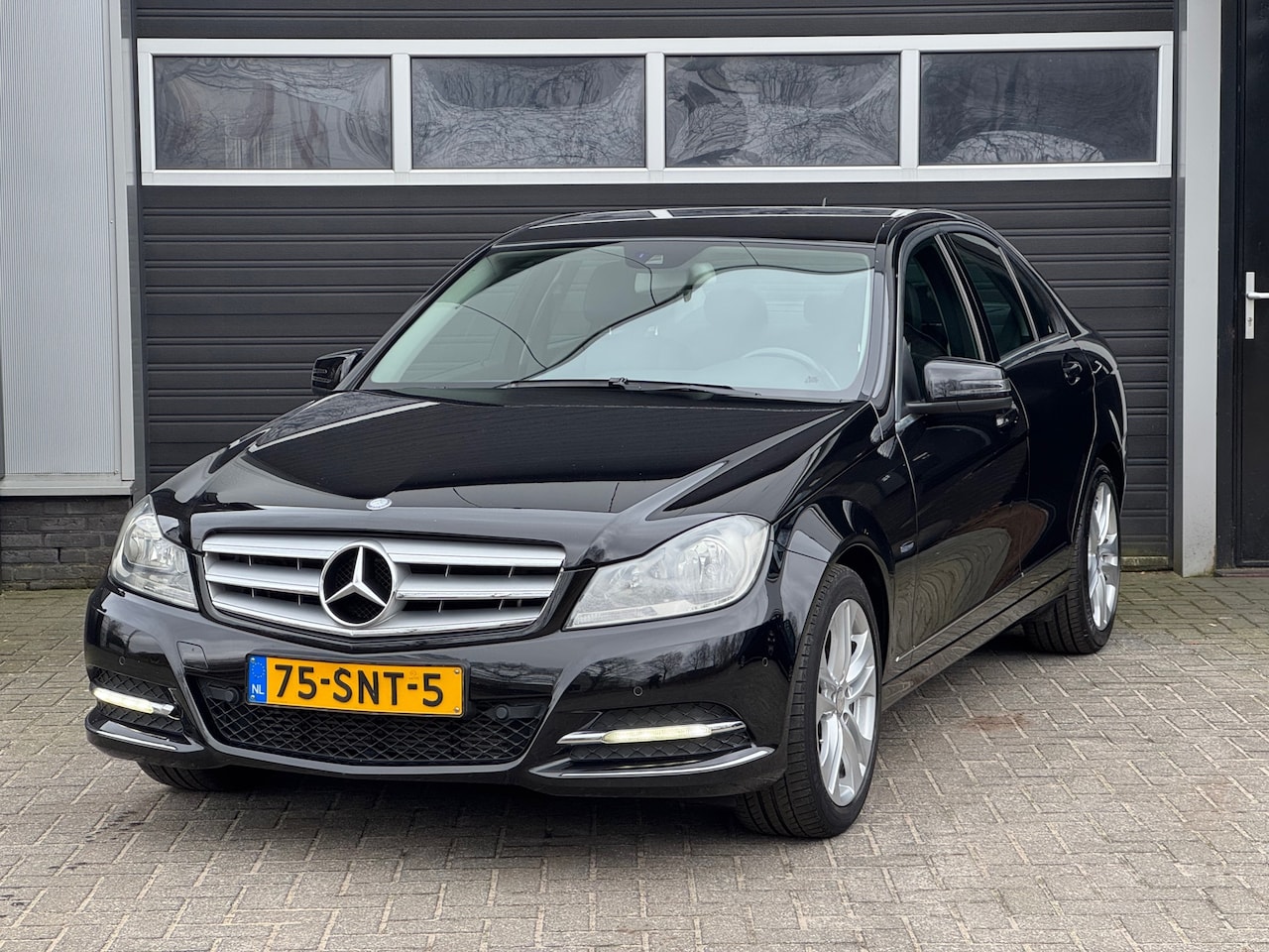 Mercedes-Benz C-klasse - 180 Avantgarde Navi, Climate Control, NAP - AutoWereld.nl