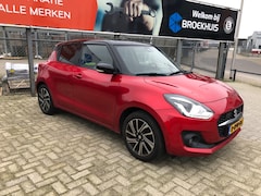 Suzuki Swift - 1.2 Stijl Smart Hybrid Swift 1.2 Stijl Smart Hybrid | LED dagrijverlichting | achteruitrij