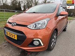 Hyundai i10 - 1.0i i-Motion Premium met airco en cruise control