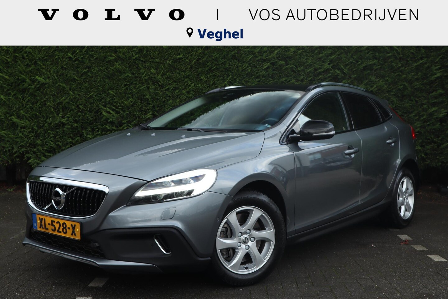 Volvo V40 Cross Country - 1.5 T3 Polar+ Luxury 1.5 T3 Polar+ Luxury - AutoWereld.nl