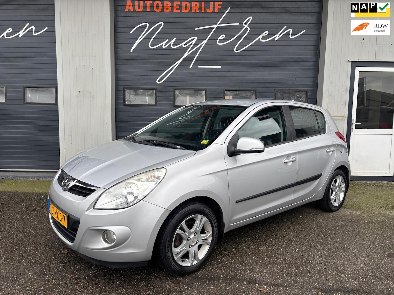 Hyundai i20 - 1.2i i-Motion 5Drs Airco Apk 10-2025 - AutoWereld.nl