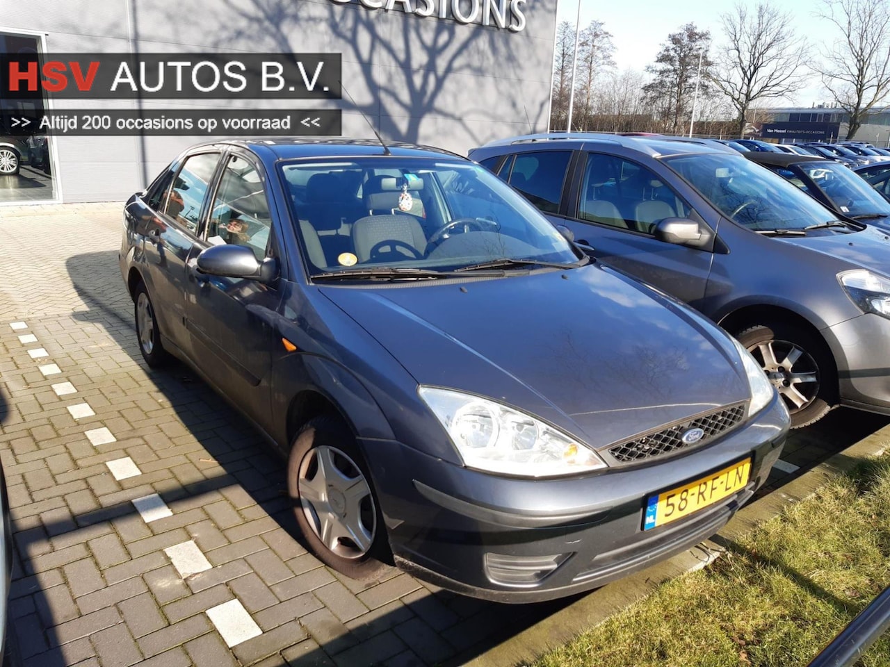 Ford Focus - 1.6-16V Ambiente airco 4-deurs - AutoWereld.nl