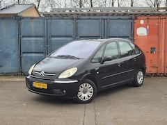 Citroën Xsara Picasso - 2.0i-16V Attraction | APK 11-09-2025 | Automaat | Trekhaak