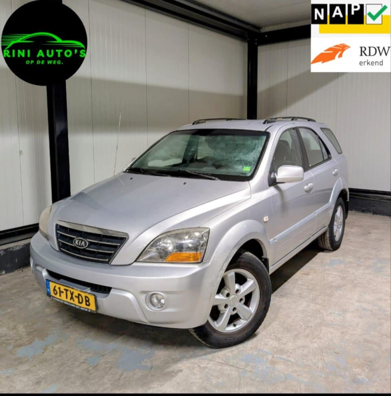 Kia Sorento - 2.5 CRDi Adventure Fulltime 4wd 2.5 CRDi Adventure Fulltime 4wd - AutoWereld.nl