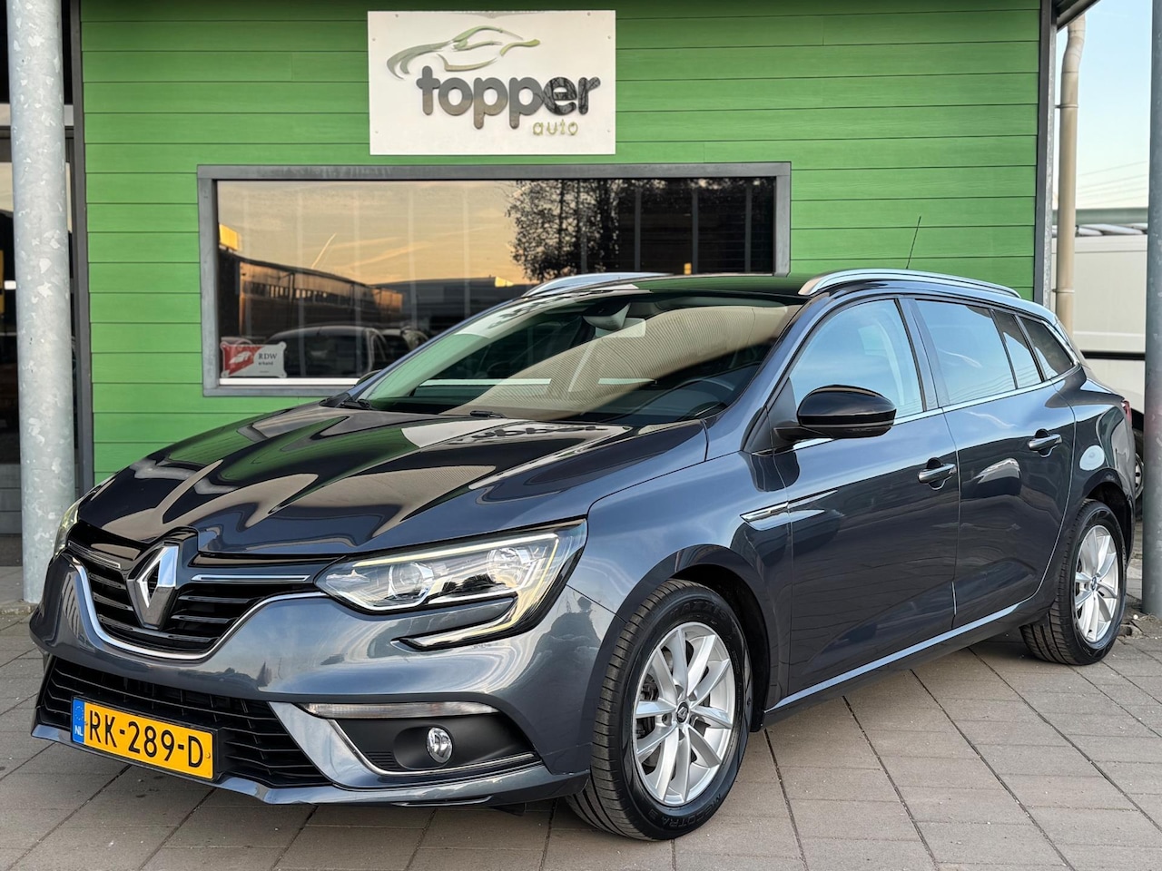 Renault Mégane Estate - 1.2 TCe Limited / Navigatie / CruiseControl / - AutoWereld.nl