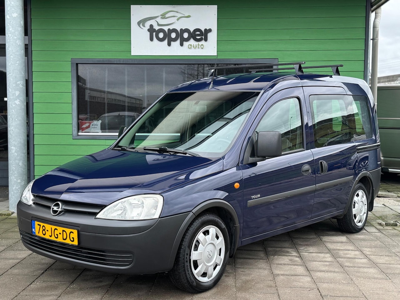 Opel Tour - 1.6 Comfort / Met Nieuwe APK / Elekt. Ramen / - AutoWereld.nl