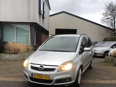 Opel Zafira - 1.8 Essentia, Airco, Navi, Electr pakket enz. Apk 04-04-2025(prijs is zo mee) LET OP:WIJ Z