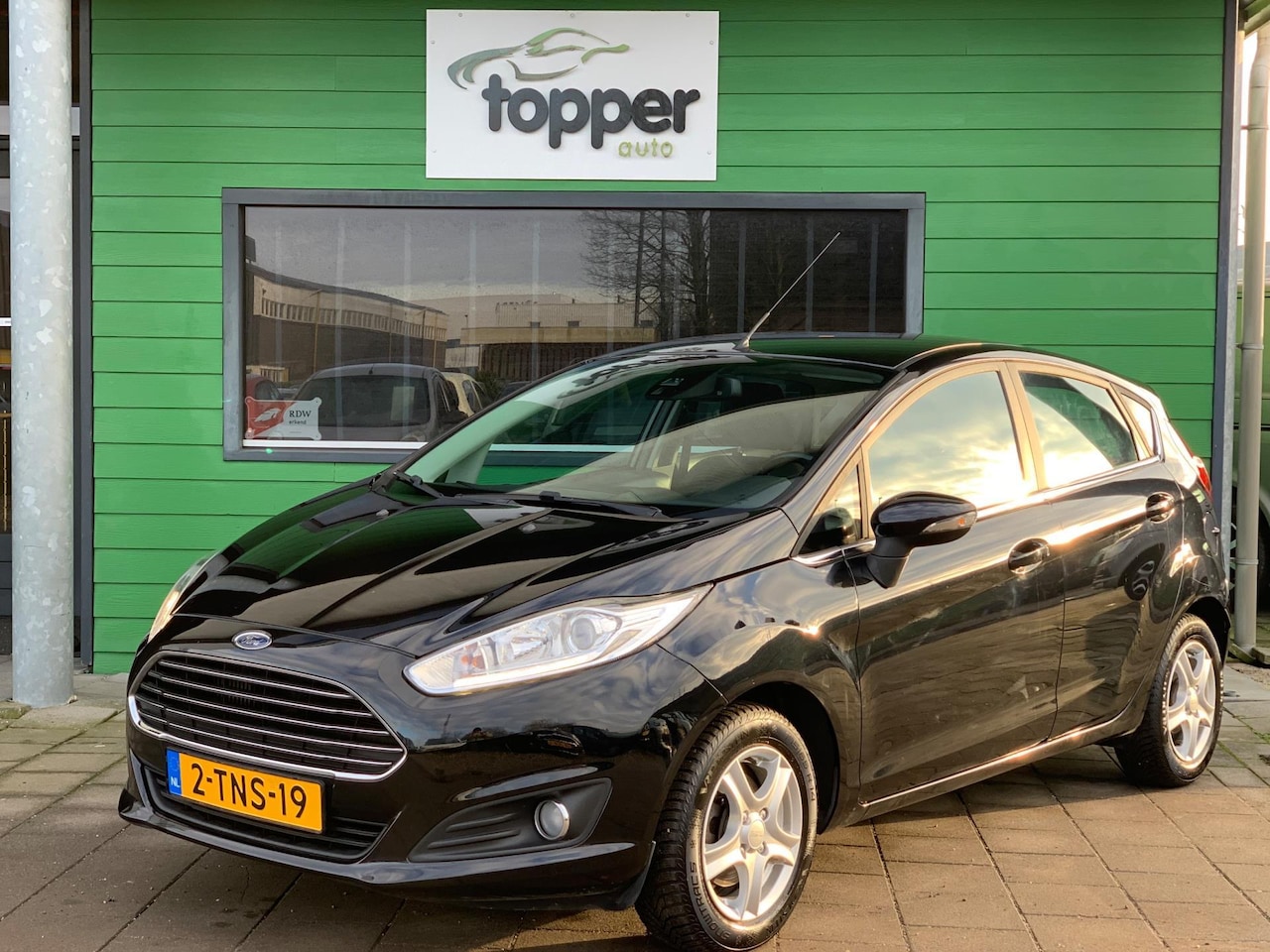 Ford Fiesta - 1.0 EcoBoost Titanium / Navi / CruiseControl / - AutoWereld.nl