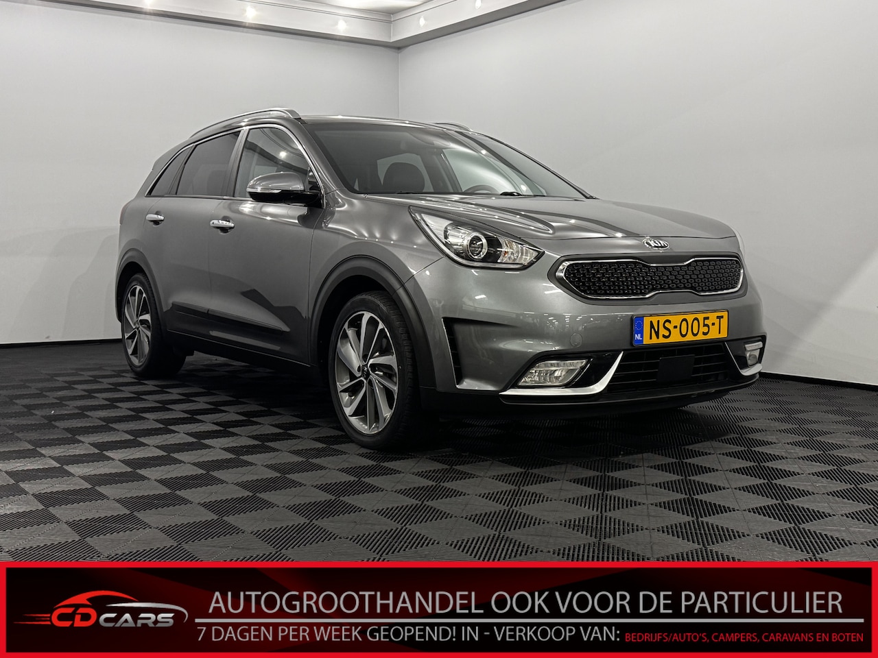 Kia Niro - 1.6 GDi Hybrid ExecutiveLine Leder, Navi, Camera, Keyless start, Stoelverwarming, Clima, C - AutoWereld.nl