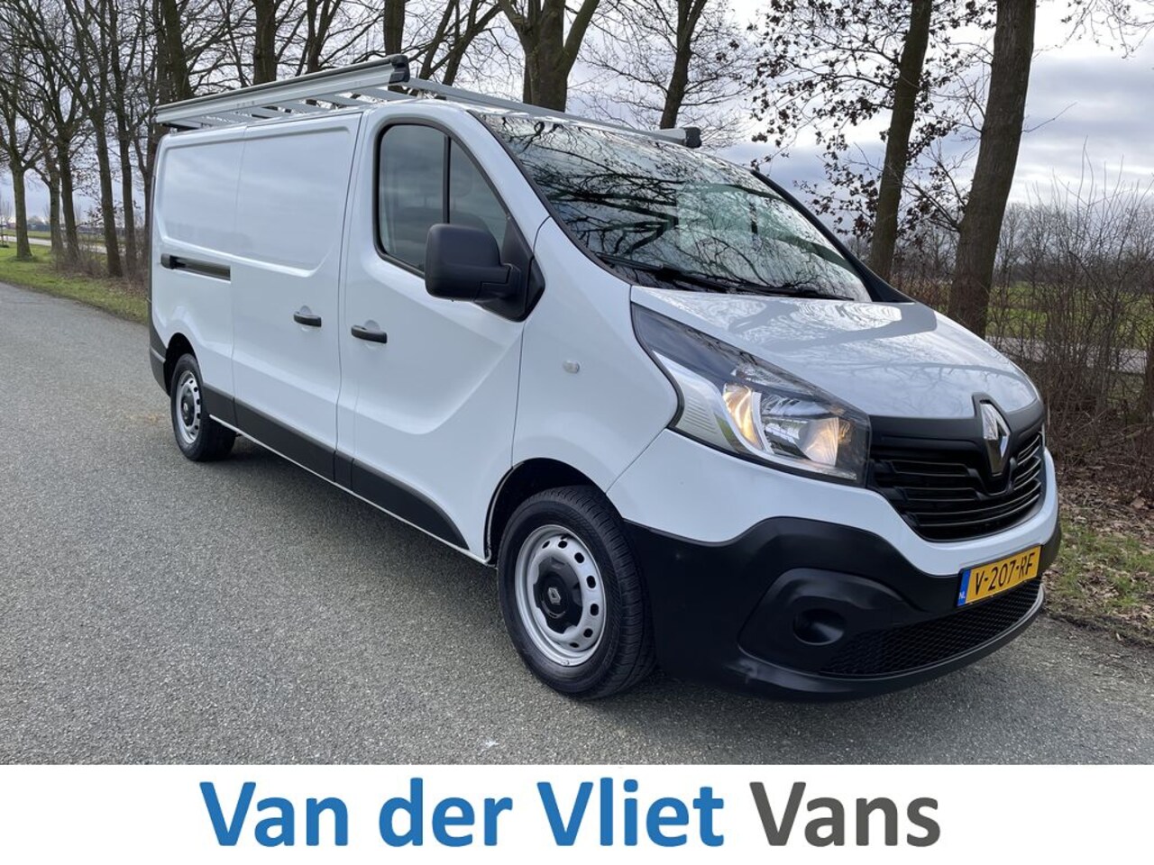 Renault Trafic - 1.6 dCi 122pk E6 L2 Comfort BPM Vrij! Lease €239 p/m, Airco, PDC, Imperiaal, Trekhaak, Vol - AutoWereld.nl