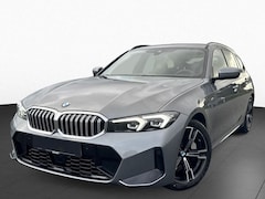 BMW 3-serie Touring - 330iA M-SPORT (180kW/245pk) * LED, ACC, HiFi, EL. A-KLEP, SPIEGEL-PACK, 18-inch LMV * 1e E