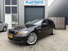 BMW 3-serie Touring - 325i AUT Xenon PDC Pano Stoelverw Elek trekhaak Youngtimer ECC