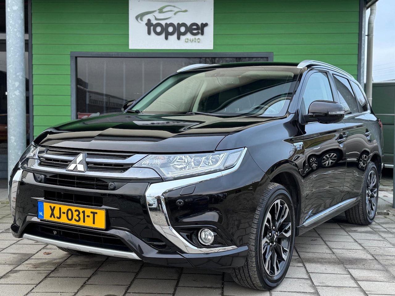 Mitsubishi Outlander - 2.0 PHEV Business Edition / Navi / Camera / - AutoWereld.nl