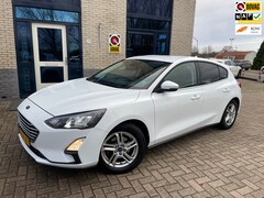 Ford Focus - 1.0 EcoBoost-Navi-PDC- Trekhaak- NL auto