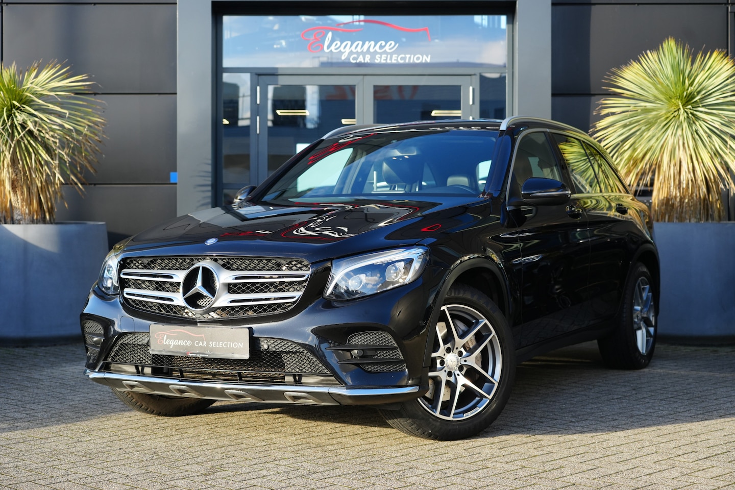 Mercedes-Benz GLC-klasse - 250 4MATIC Ambition 211pk Navigatie/Cruise/Climate - AutoWereld.nl