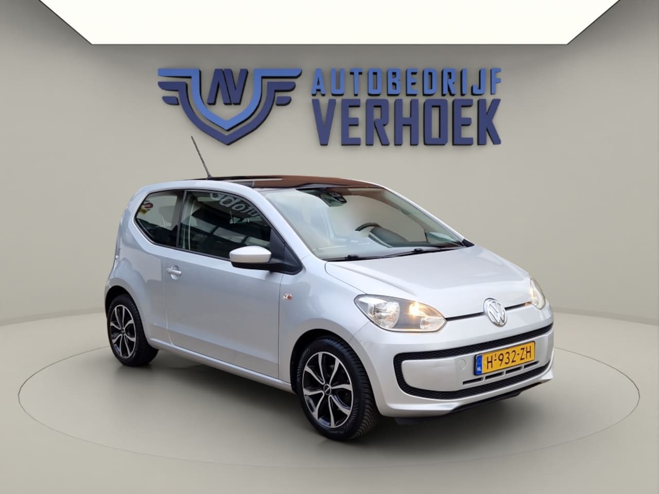 Volkswagen Up! - 1.0 Move Up! Airco - Cruise Control - Parkeersensoren - AutoWereld.nl