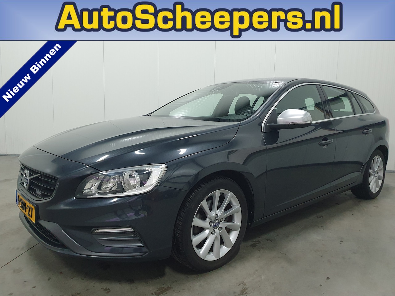 Volvo V60 - 1.6 D2 R-Design NAVI/H.LEDER/STOELVERW/TR.HAAK - AutoWereld.nl