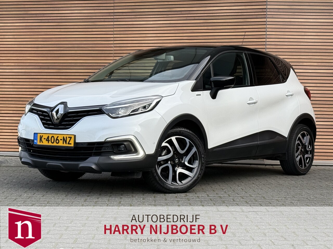 Renault Captur - 1.3 TCe Intens Navi / Bose / Camera / Trekhaak / LED / All season banden! - AutoWereld.nl