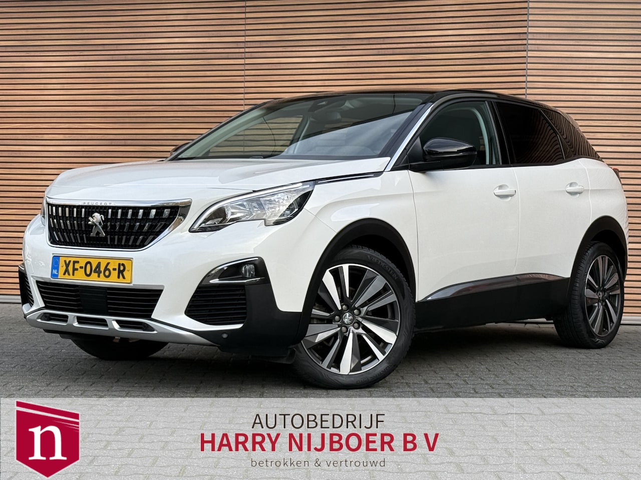 Peugeot 3008 - 1.2 PureTech Allure Trekhaak / Carplay / Clima / All season banden - AutoWereld.nl