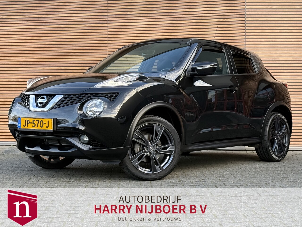 Nissan Juke - 1.2 DIG-T S/S N-Connecta Navi / Camera / Trekhaak / Clima / LM Velgen - AutoWereld.nl