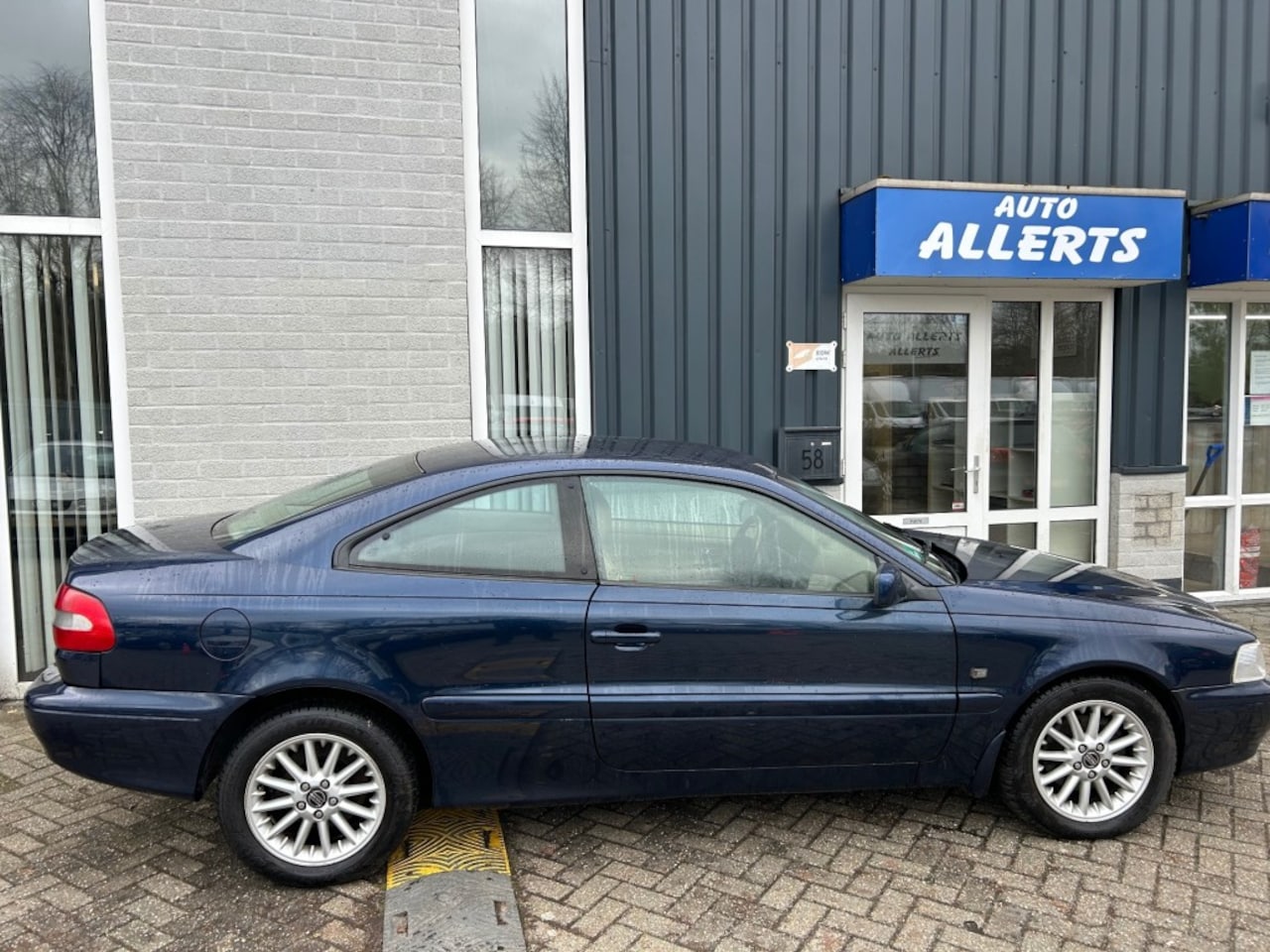 Volvo C70 - 2.4 T LUXURY - AutoWereld.nl