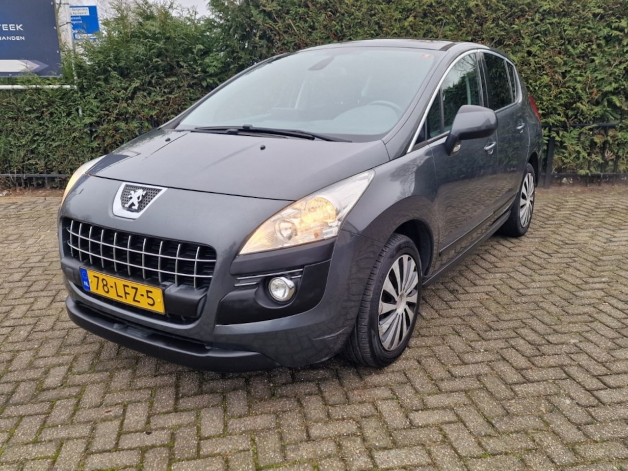 Peugeot 3008 - 1.6 VTi ST pano navi - AutoWereld.nl