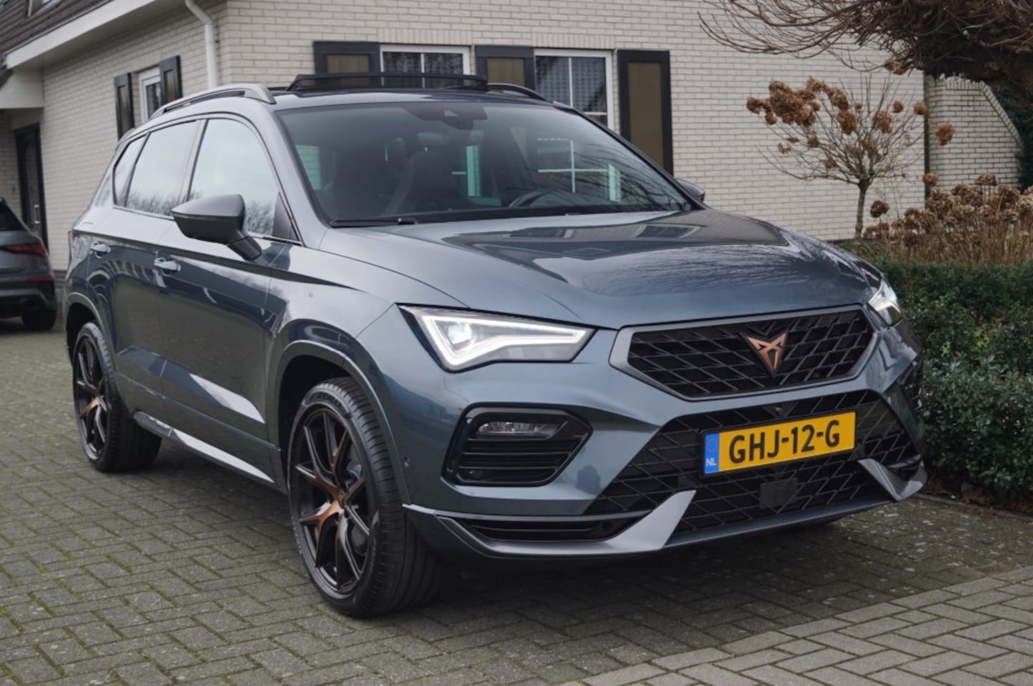 CUPRA Ateca - 2.0 TSI 300PK 4Drive Pano/Camera 360/DCC/ACC/Virtual/Beats/Vol! - AutoWereld.nl