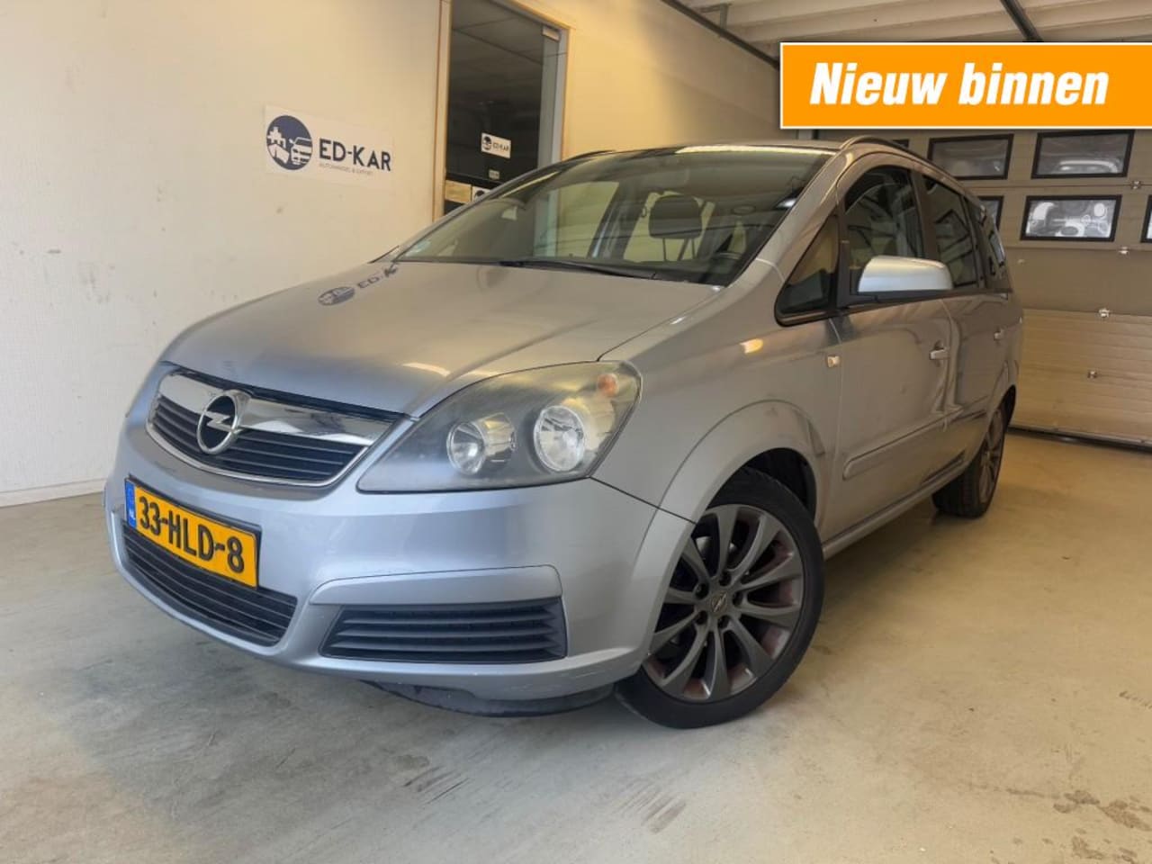 Opel Zafira - 1.6 Essentia 7 pers. NAVI GR SCHERM AIRCO APK - AutoWereld.nl