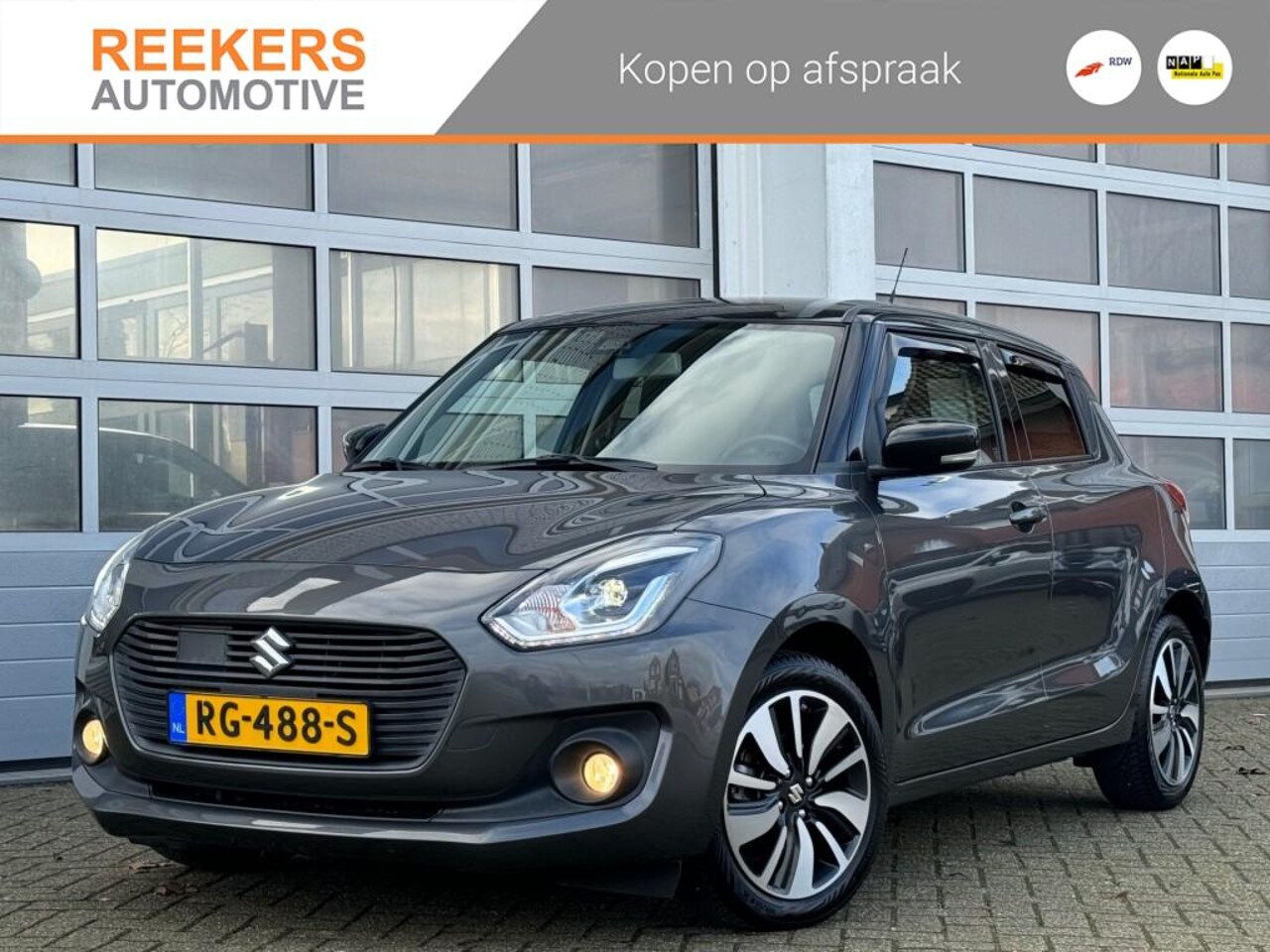 Suzuki Swift - 1.2 STIJL AUT. NAVI ACC DAB ZWART DAK - AutoWereld.nl