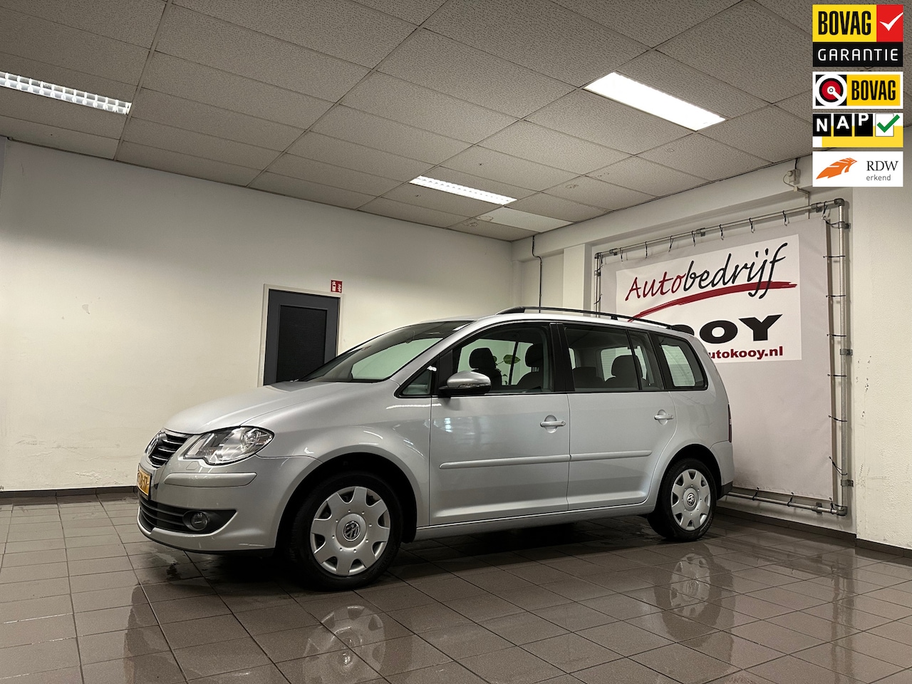 Volkswagen Touran - 1.4 TSI Comfortline * Automaat / Trekhaak / Stoelverwarming / Cruise control * - AutoWereld.nl