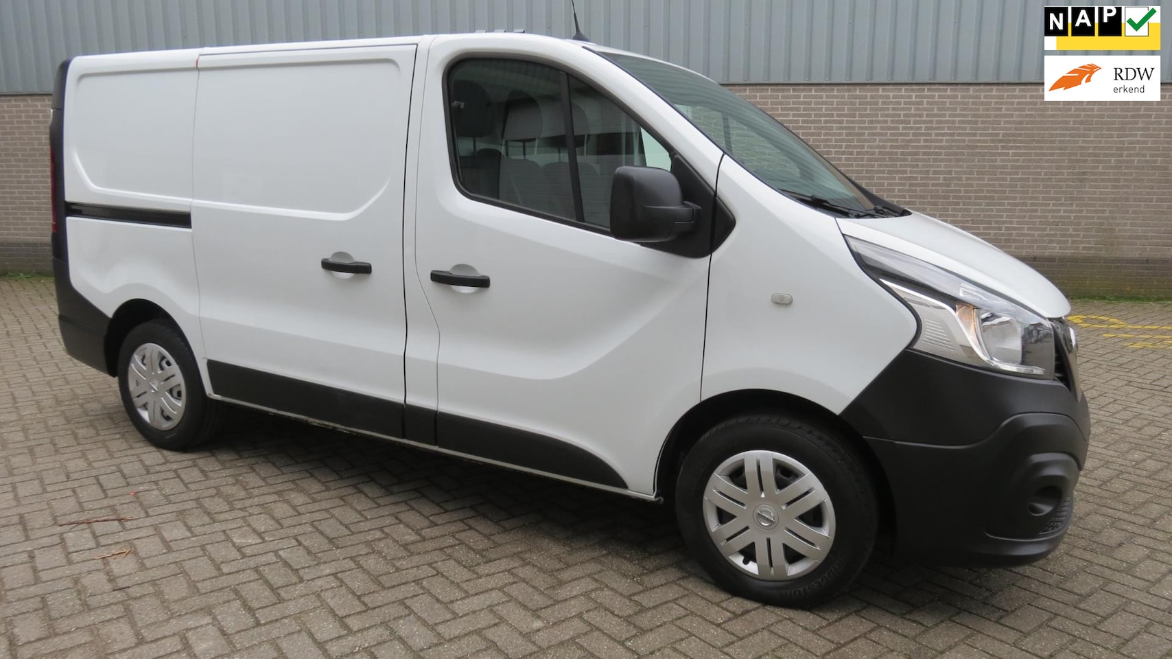 Nissan nv300 - 2.0 dCi 120 L1H1 Acenta 2.0 dCi 120 L1H1 Acenta - AutoWereld.nl