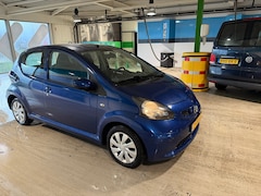 Toyota Aygo - 1.0-12V