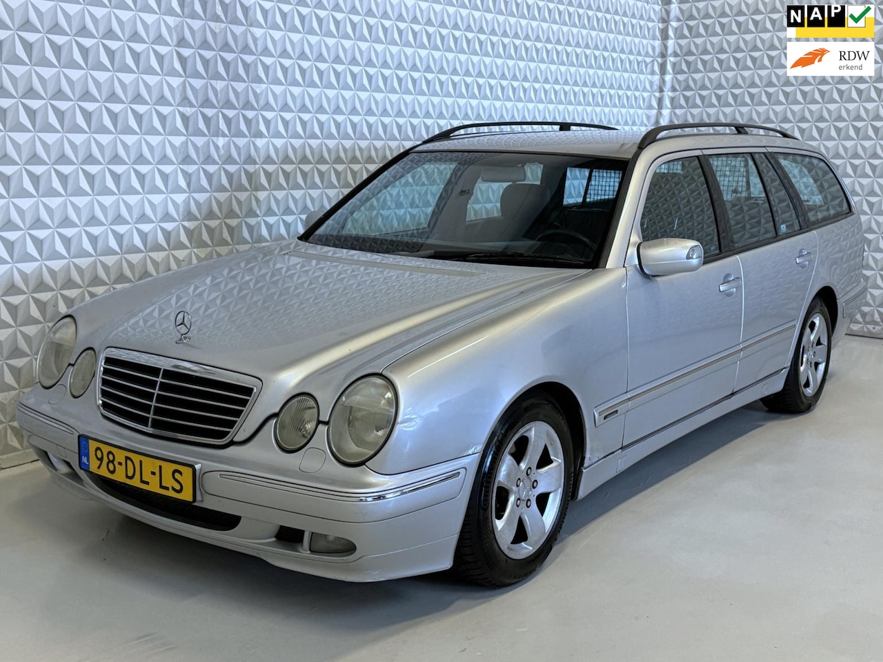 Mercedes-Benz E-klasse Combi - 200 Avantgarde Automaat (1999) - AutoWereld.nl